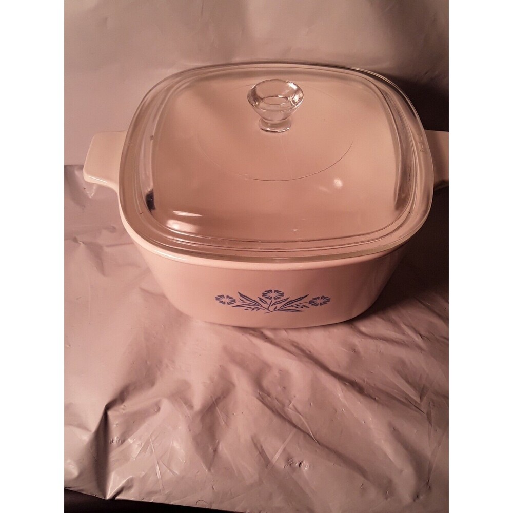 Corning Ware Blue Cornflower 1.75 Quart Casserole Dish w/ Lid Vintage P-1 3/4-B
